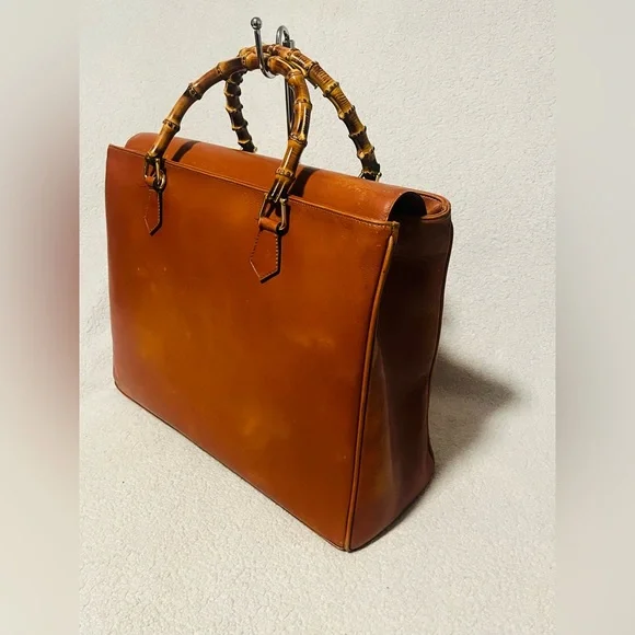 Gucci Bamboo Leather Tote/ Handbag - Picture 8 of 16